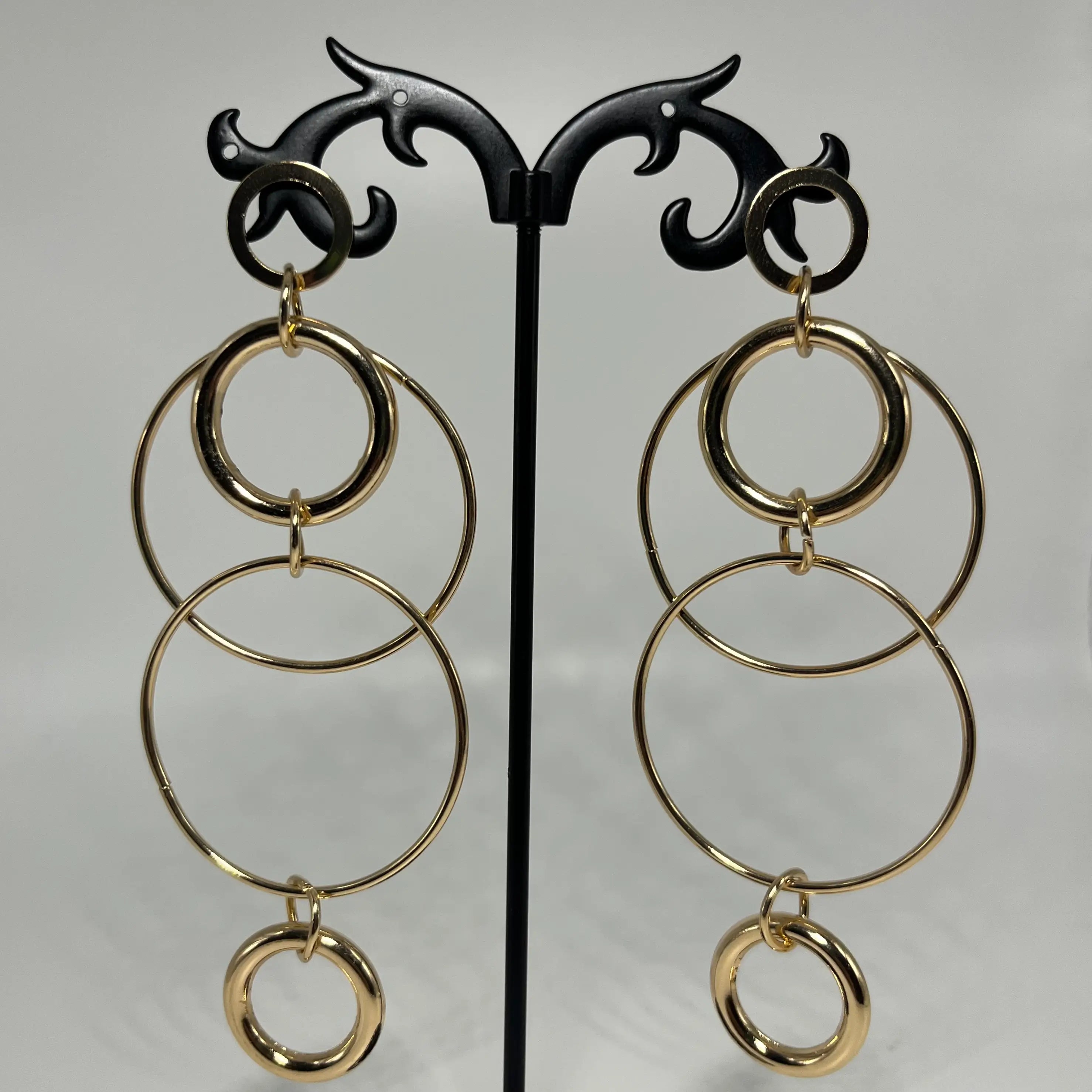 Alicia dangle earrings
