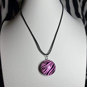 Zebra print glass necklaces ♡