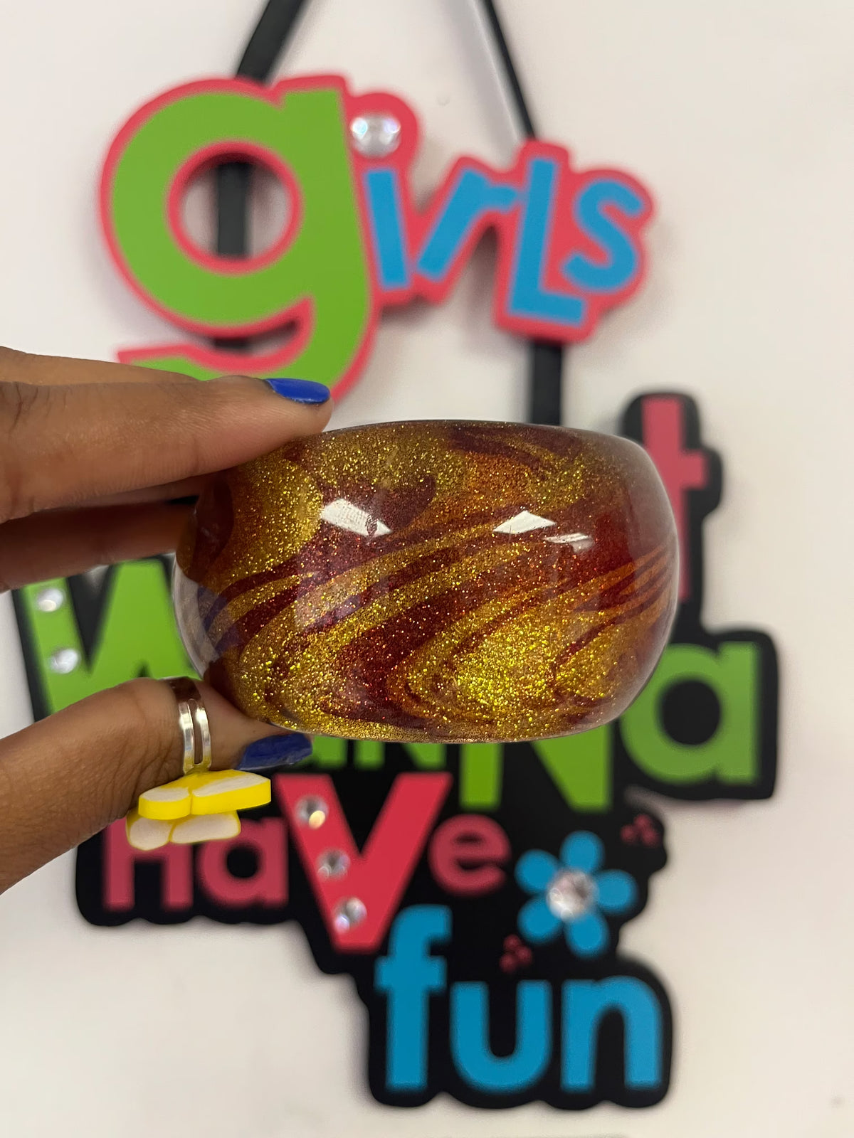 1980s vintage Illusions swirl glitter print bangle bracelet