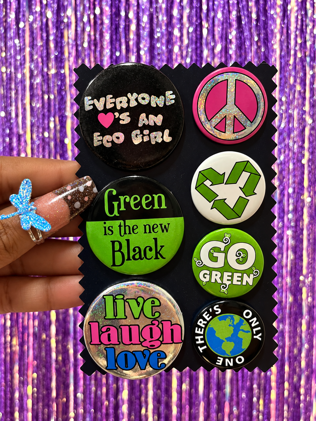 2003 Eco girl button pin set