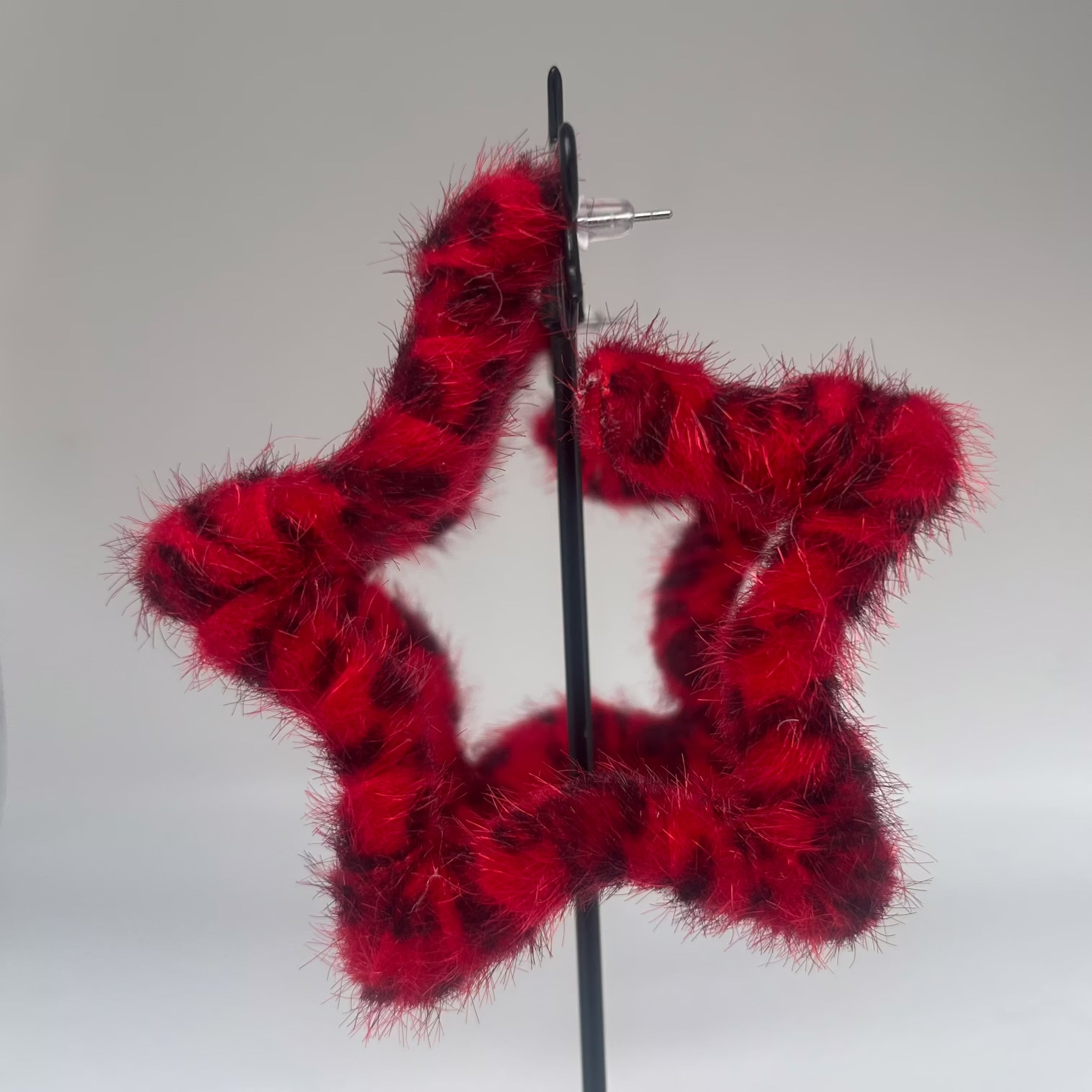 Y2Kitty red hoop earrings