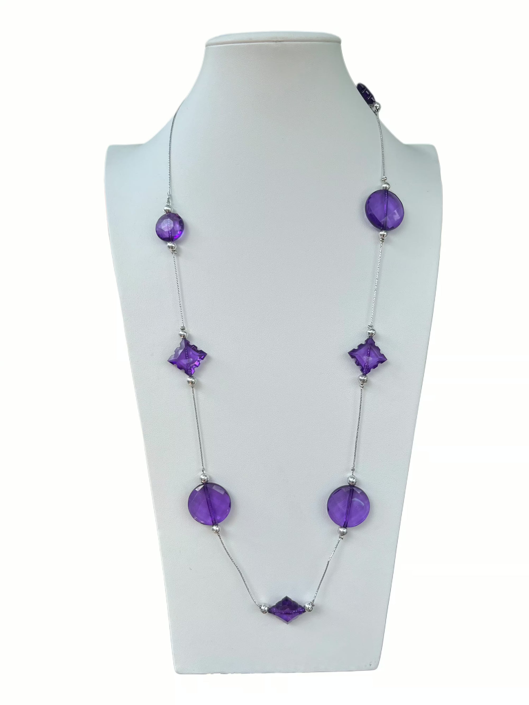 Enchanting beaded necklace