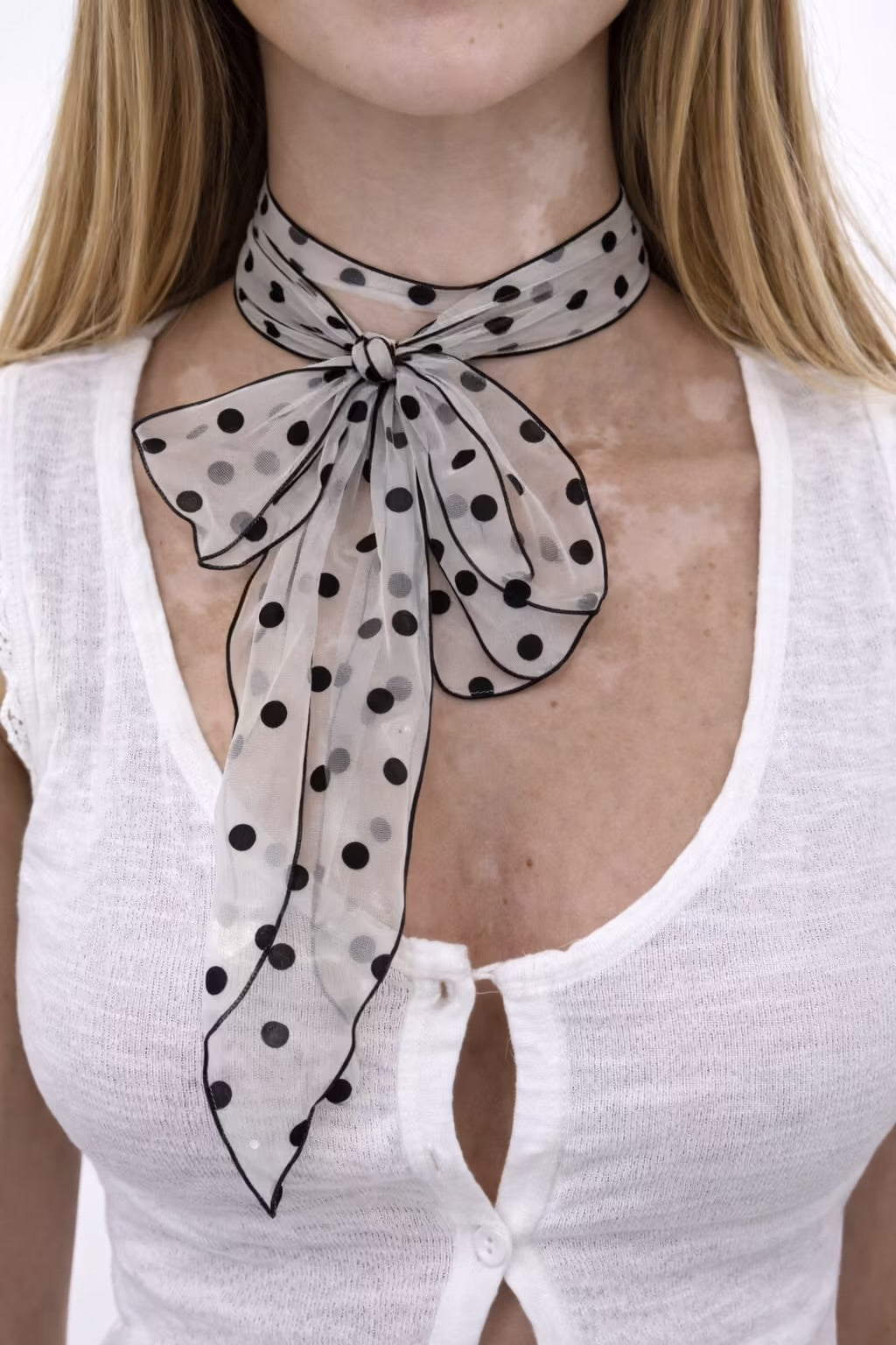 Midnight mod lace ribbon necklace