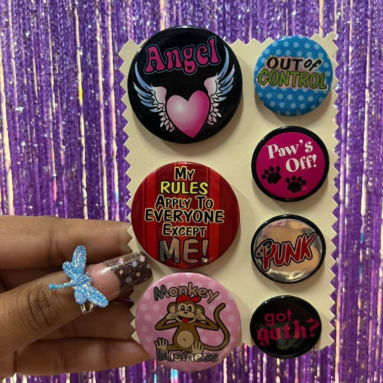 Angel button pin set