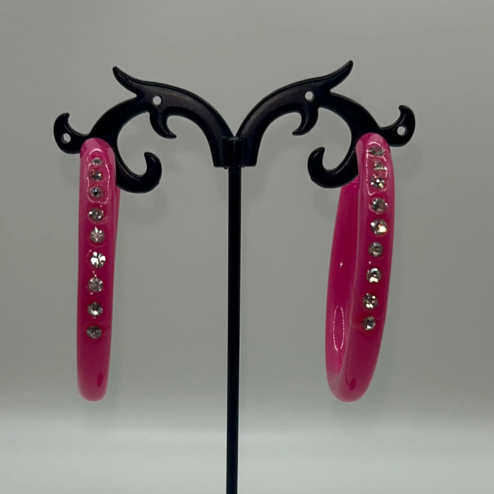 Candie crush hoop earrings - hot pink ♡