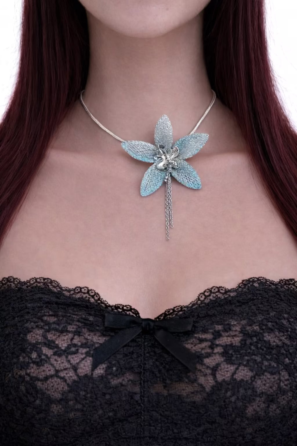 Blush and bloom choker necklace