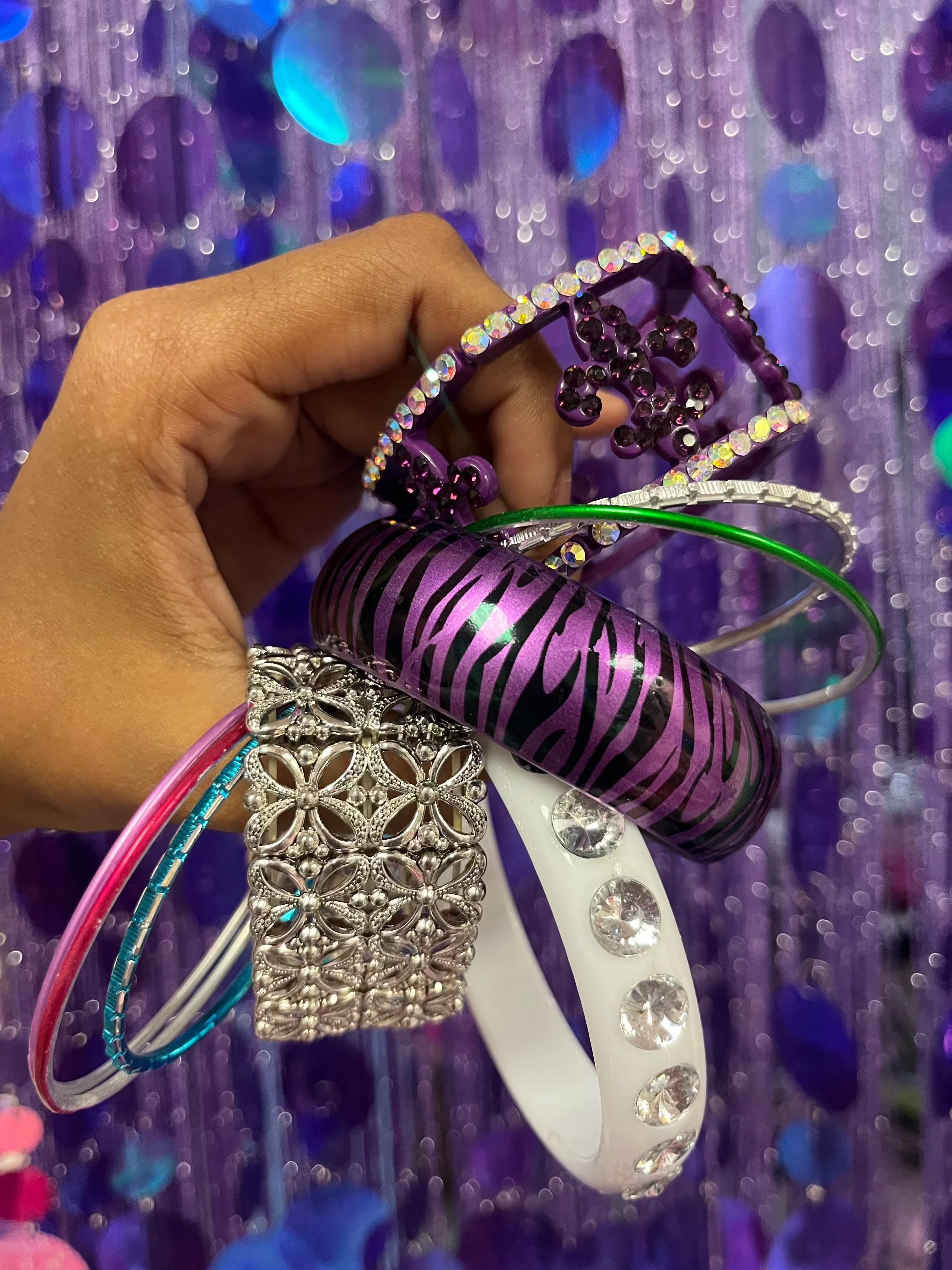 I feel like dancin curated vintage bangle bracelet set