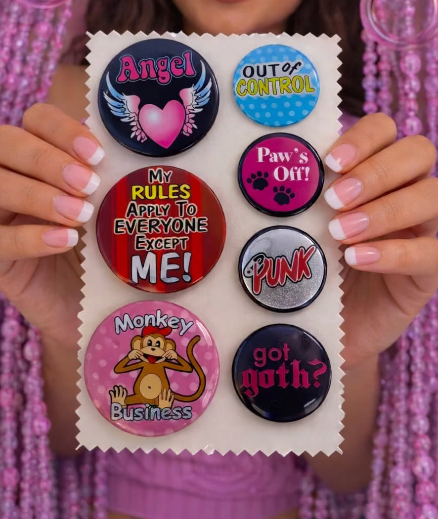 Angel button pin set