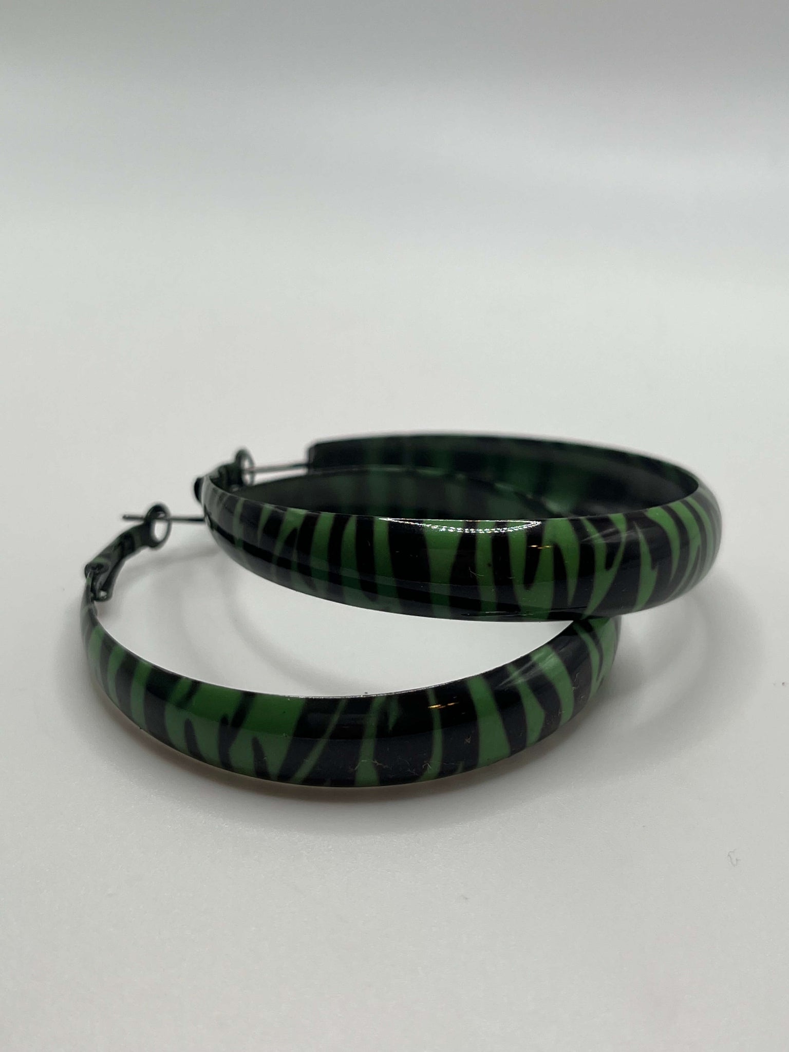 Zebra hoops - Green